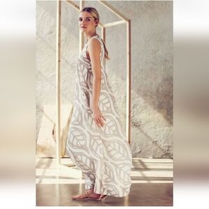 Anthropologie White and Tan Whit Two Leaf Maxi Dress With Pockets  Size XS